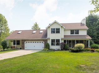 6733 Scherff Rd, Orchard Park, NY 14127