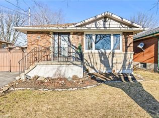 96 Terrace Dr, Hamilton, ON L9A 2Y6
