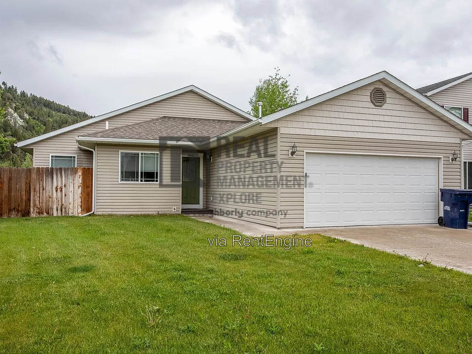 1900 Teal Dr