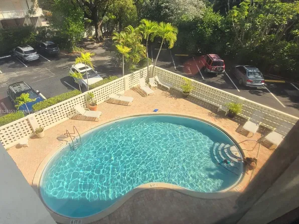 77 Crandon Blvd APT 3E, Key Biscayne, FL 33149