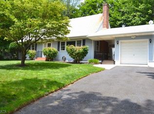 246 Stirling Rd, Watchung, NJ 07069