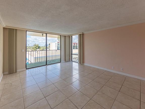3rd image of 1441 N Atlantic Ave APT 411