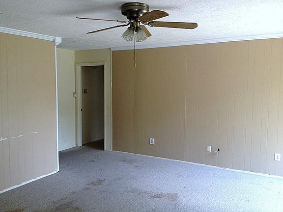 3rd image of 17702 Heritage Cove Dr