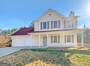 318 Crosswalk Dr, Auburn, GA 30011