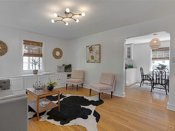 4th image of 311 Carson St