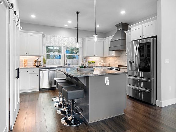 4th image of 1141 Cedar Falls Rd