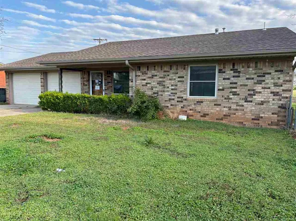 1101 W Blanton St, Marlow, OK 73055