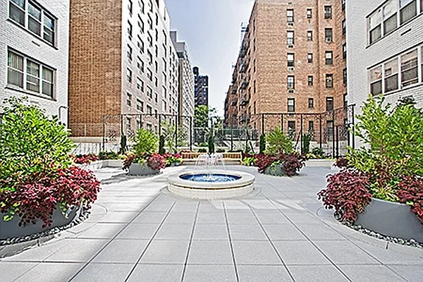 Sold by Manhattan Living | media 16