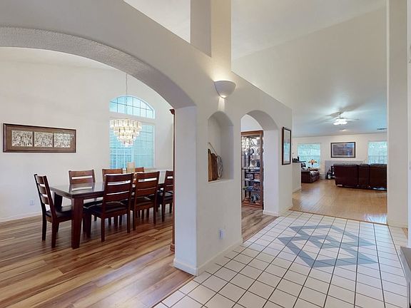 3rd image of 1731 Mich Ct