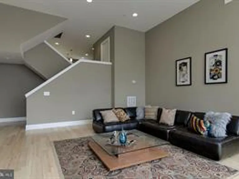 317 Dupont Manayunk Hls — Photo 8