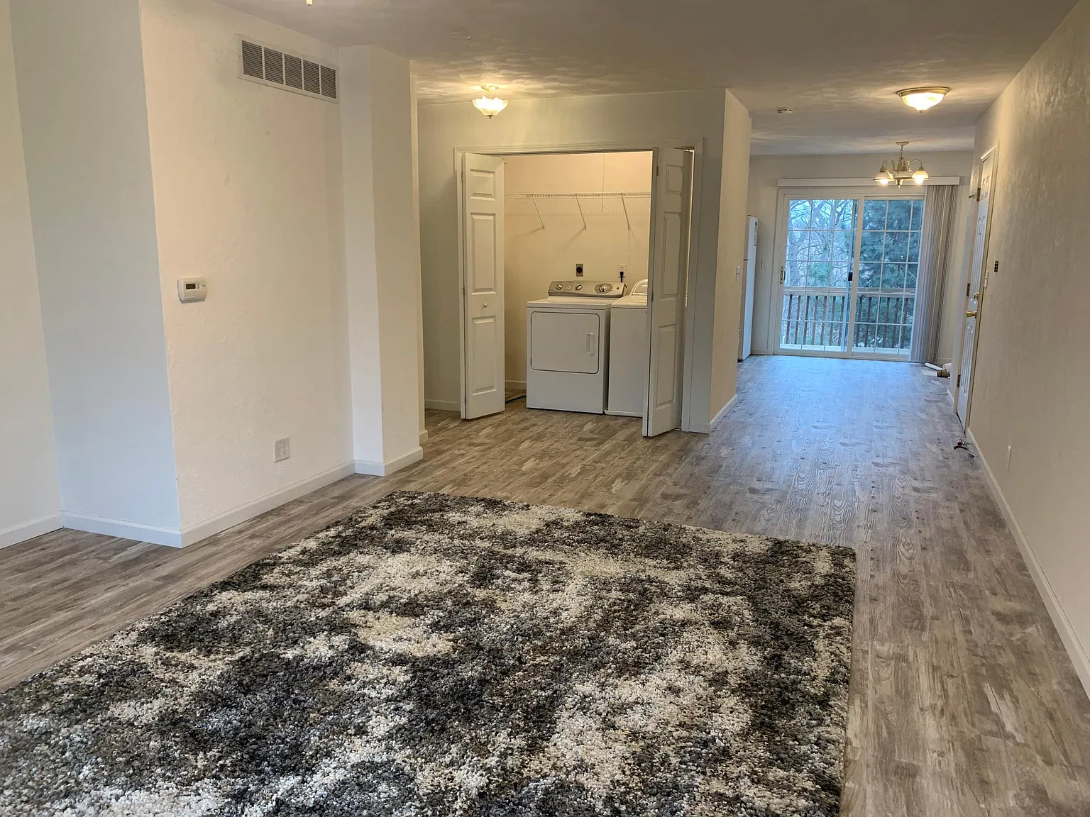 604 Holland Rd — Photo 3