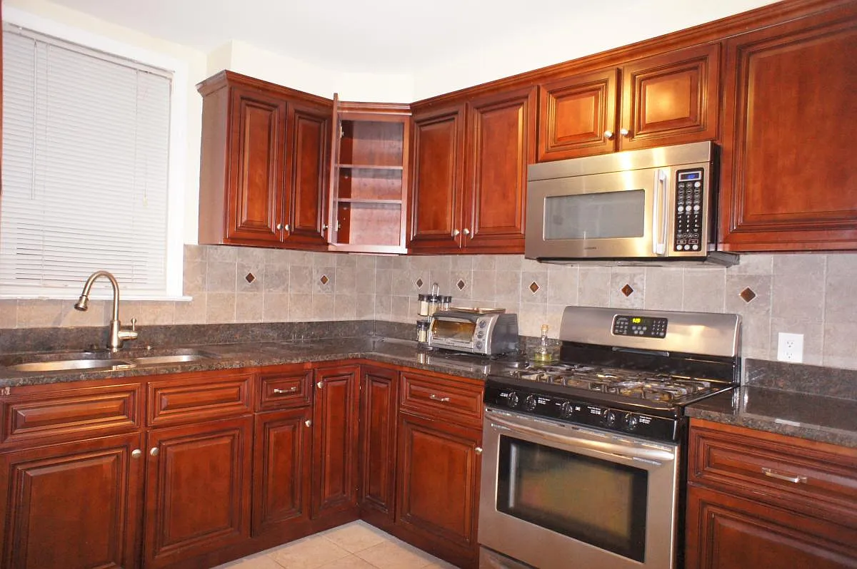 Building Photo - 143 Billings St #1