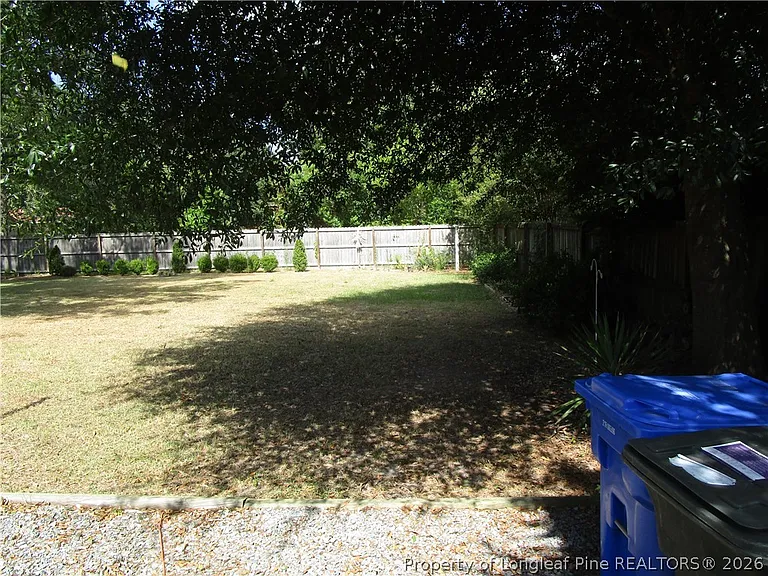 1421 Berkshire Rd — Photo 15