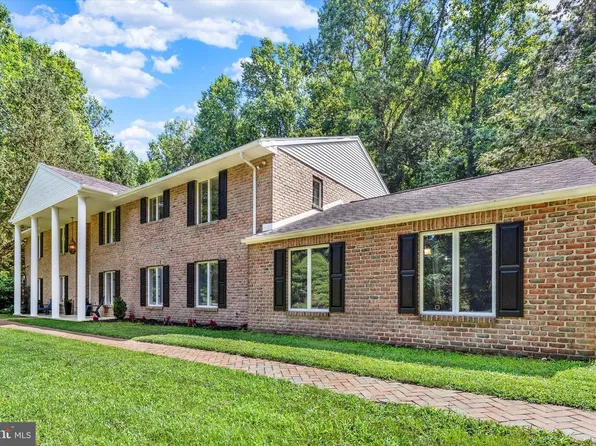 49 Fawn Dr, Reading, PA 19607