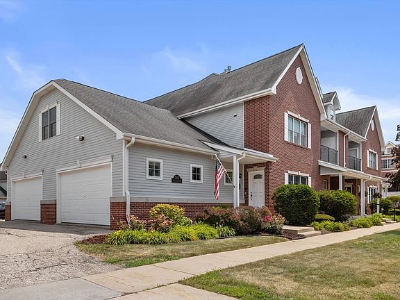 2nd image of 7937 Williamsburg Ct Unit 201