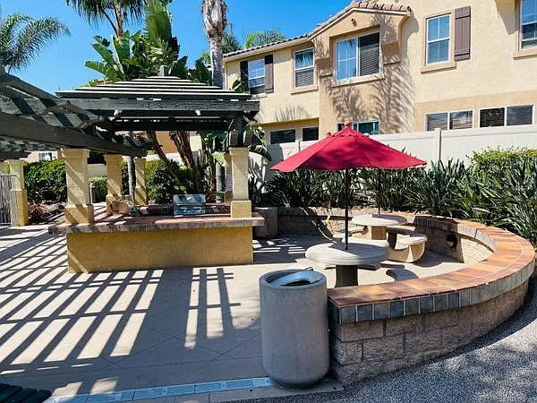 4012 Backshore Ct #1 — Photo 41