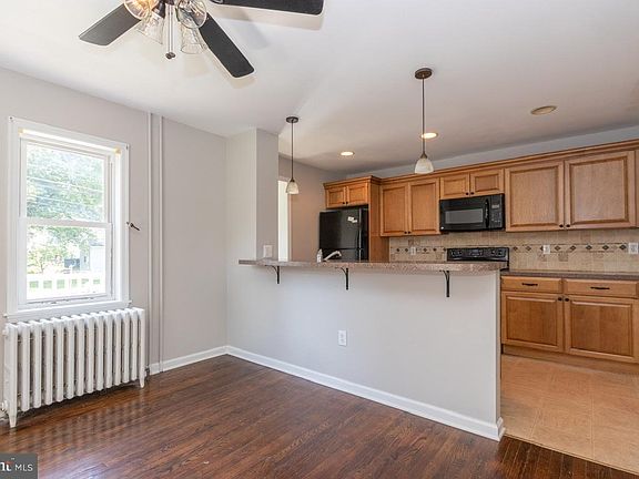 3rd image of 645 Saude Ave