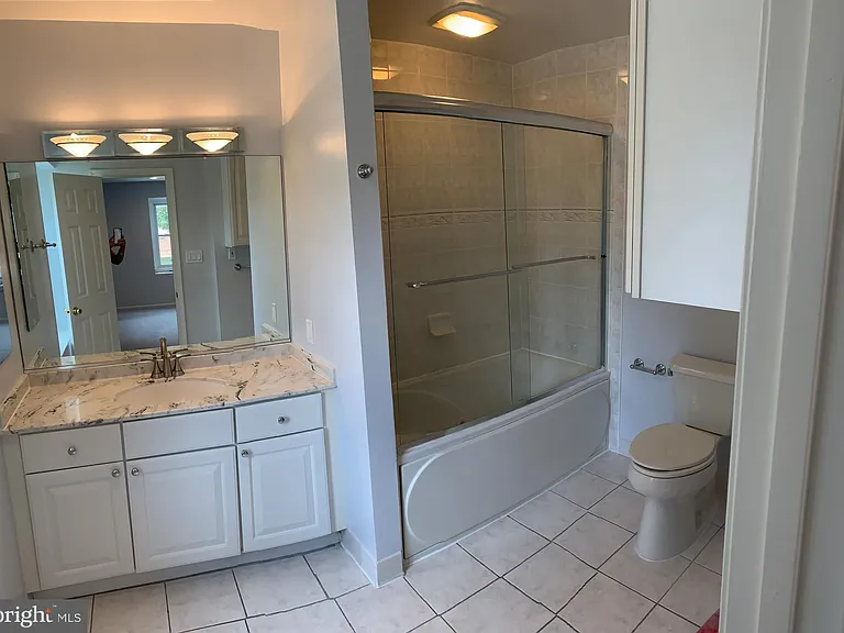 1614 Charnita Ct — Photo 17