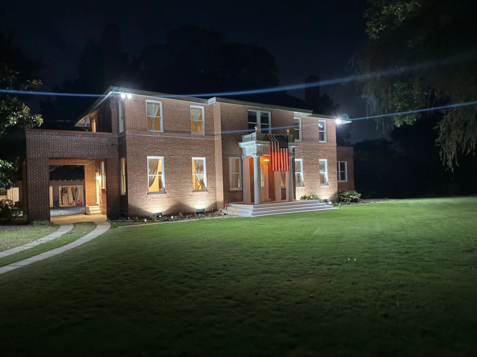 2901 Summerville Rd — Photo 2