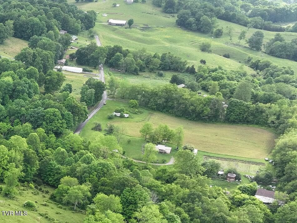 2nd image of 0 Moccasin Valley Rd