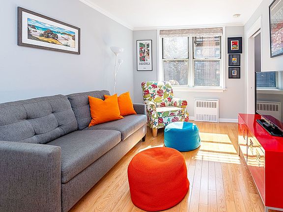 3rd image of 314 W 56th St APT 1A
