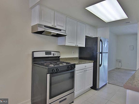 4th image of 6434 Colonial Knl