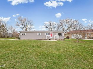 1005 W College Ave, Woodville, OH 43469