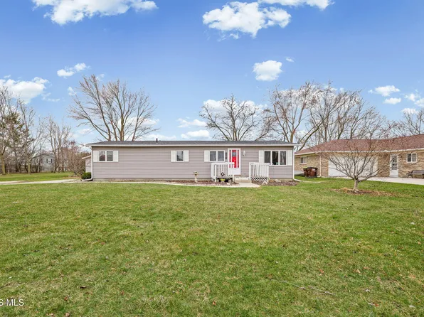 1005 W College Ave, Woodville, OH 43469