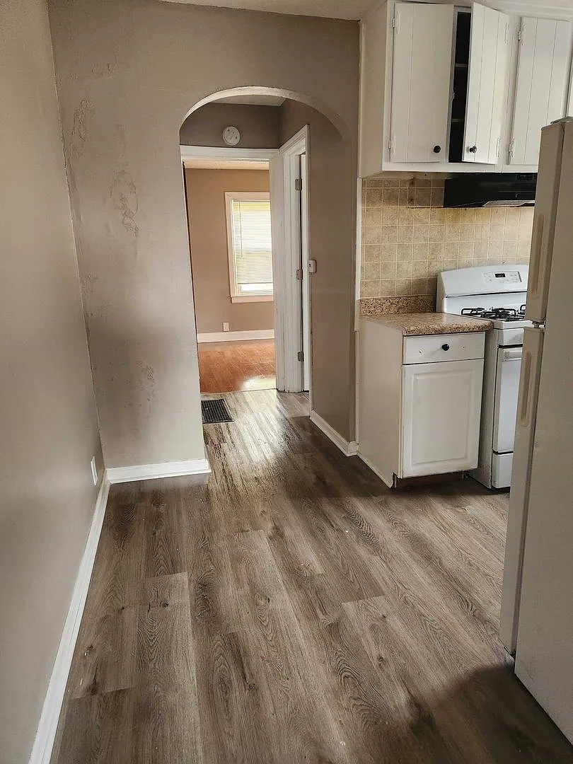 1706 E Tabor St — Photo 2