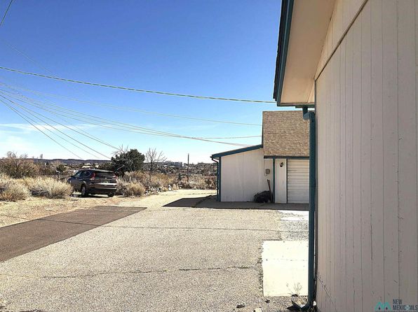 1205 Kit Carson Dr, Gallup, NM 87301