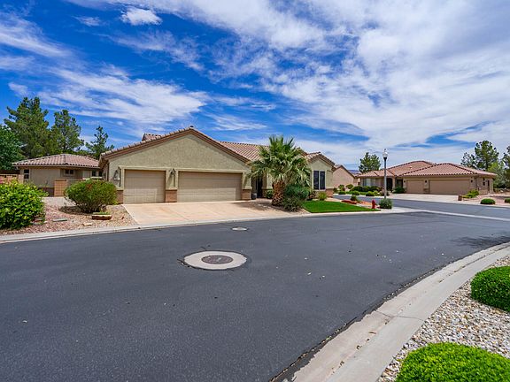 3rd image of 4631 S Siesta Dr