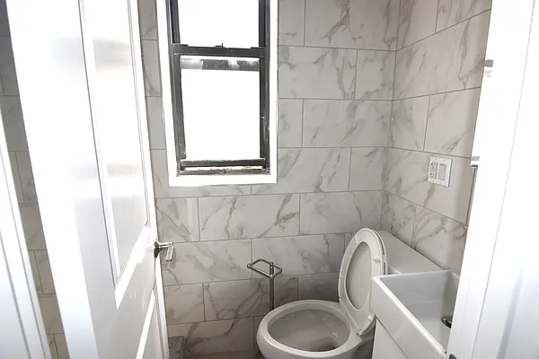 Rented by Triplemint | media 48