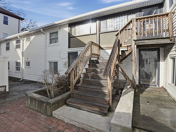 3rd image of 99 Irving St