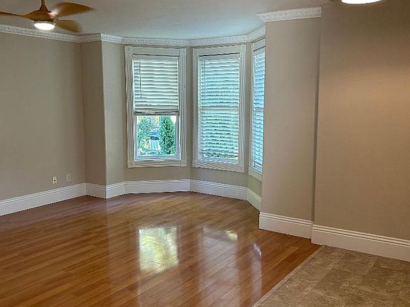 4th image of 512 19th St Unit B