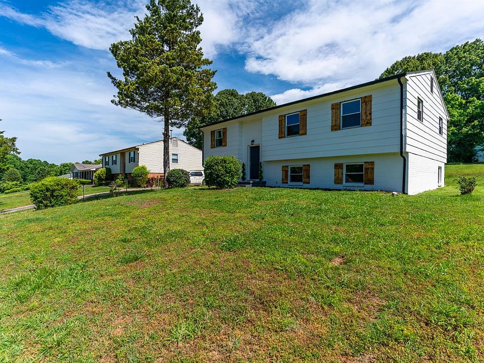 1st image of 1327 Gilmore Cir