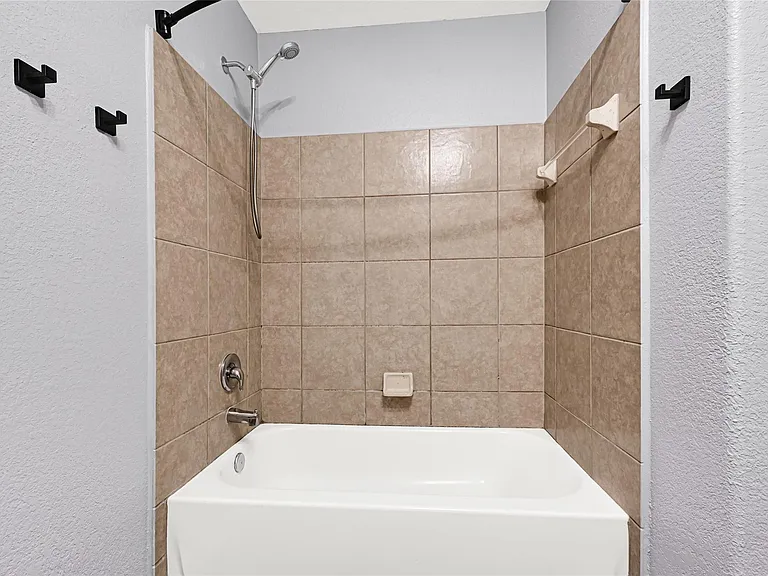 29467 Iris Bloom Ct — Photo 32