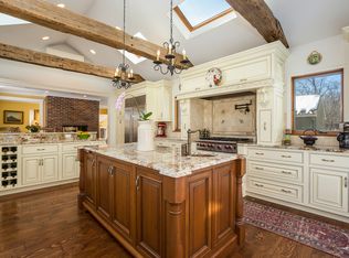 304 Barrack Hill Rd, Ridgefield, CT 06877