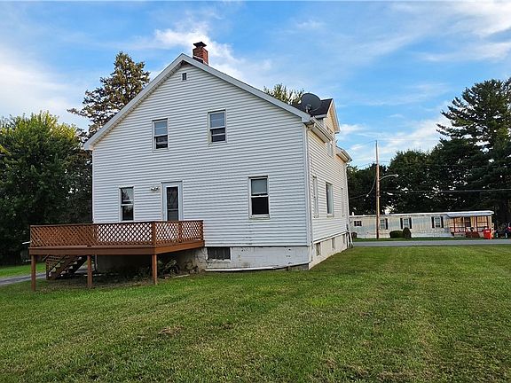 5th image of 125 Elkin Ave