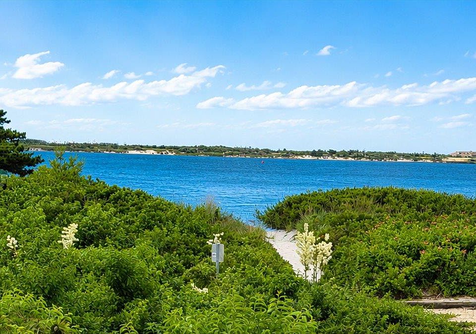 1st image of 72 Circle Drive