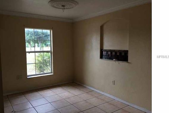 3rd image of 250 Terrace Ave