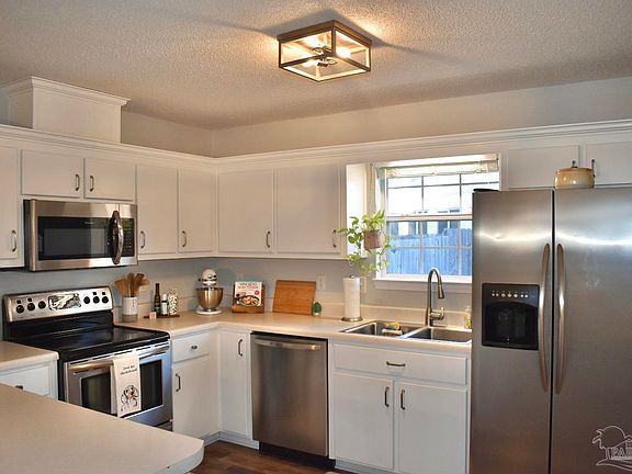 2nd image of 3300 Meghans Way