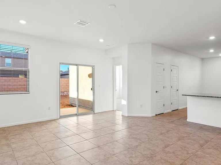 7093 W Muirwood Ln — Photo 10