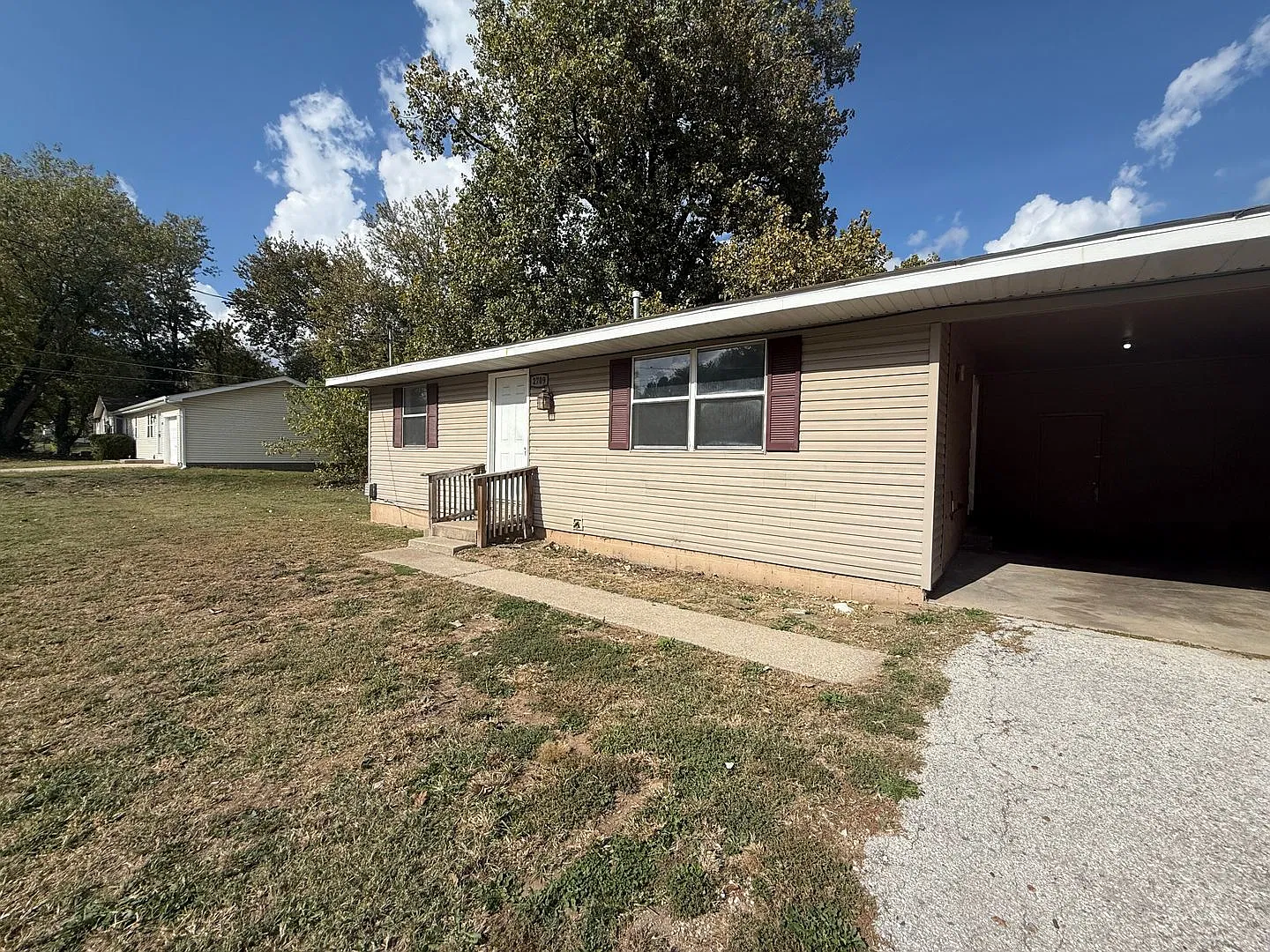 Cute 2 bedroom 1 bath duplex! — Photo 2