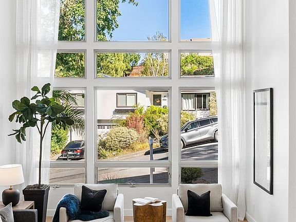 5th image of 1036 Lea Drive