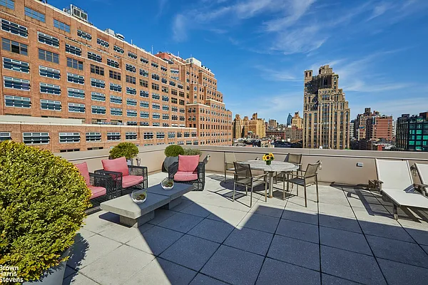 Rented by Brown Harris Stevens | media 9