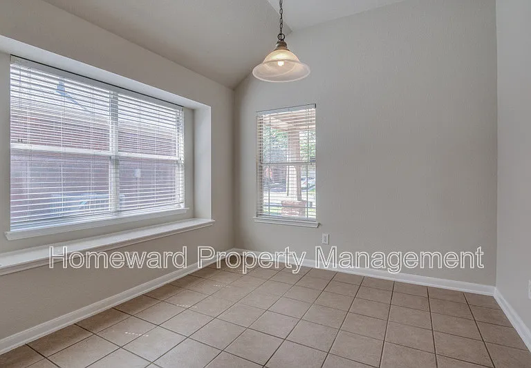 11728 Netleaf Ln — Photo 7