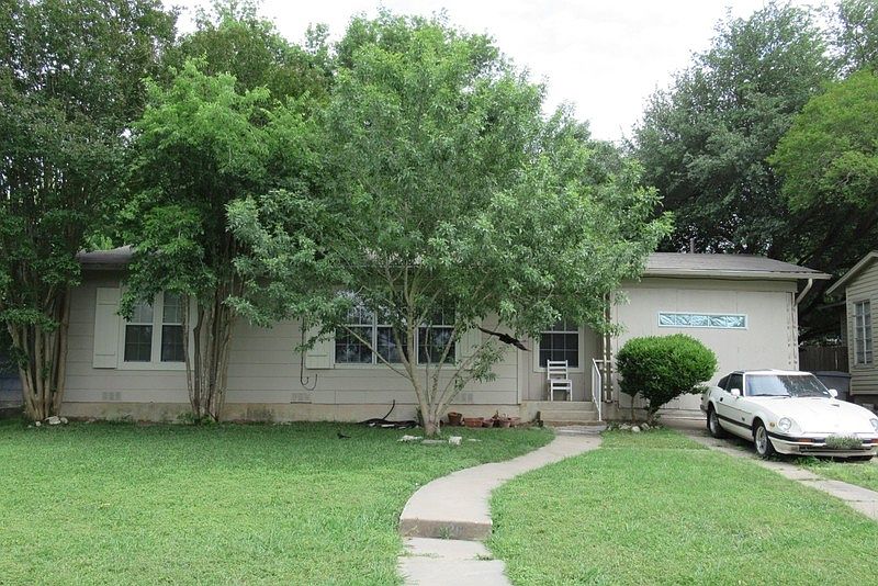 1st image of 626 Sumner Dr