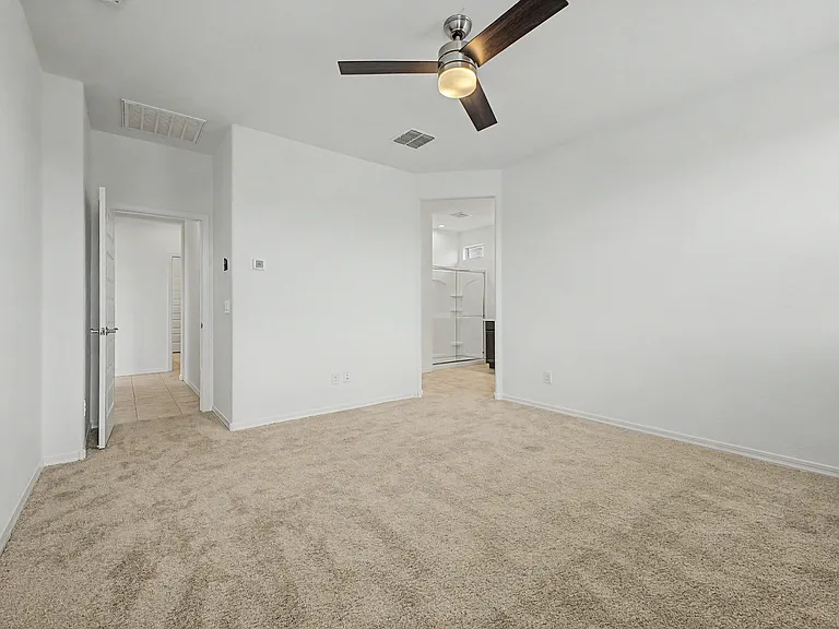9004 W Georgia Ave — Photo 3
