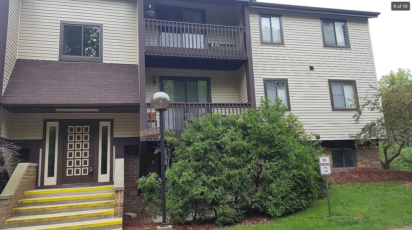 2 bed, 814 sqft, $1,395 — Photo 2