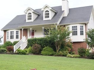 1082 Archer Dr, White House, TN 37188